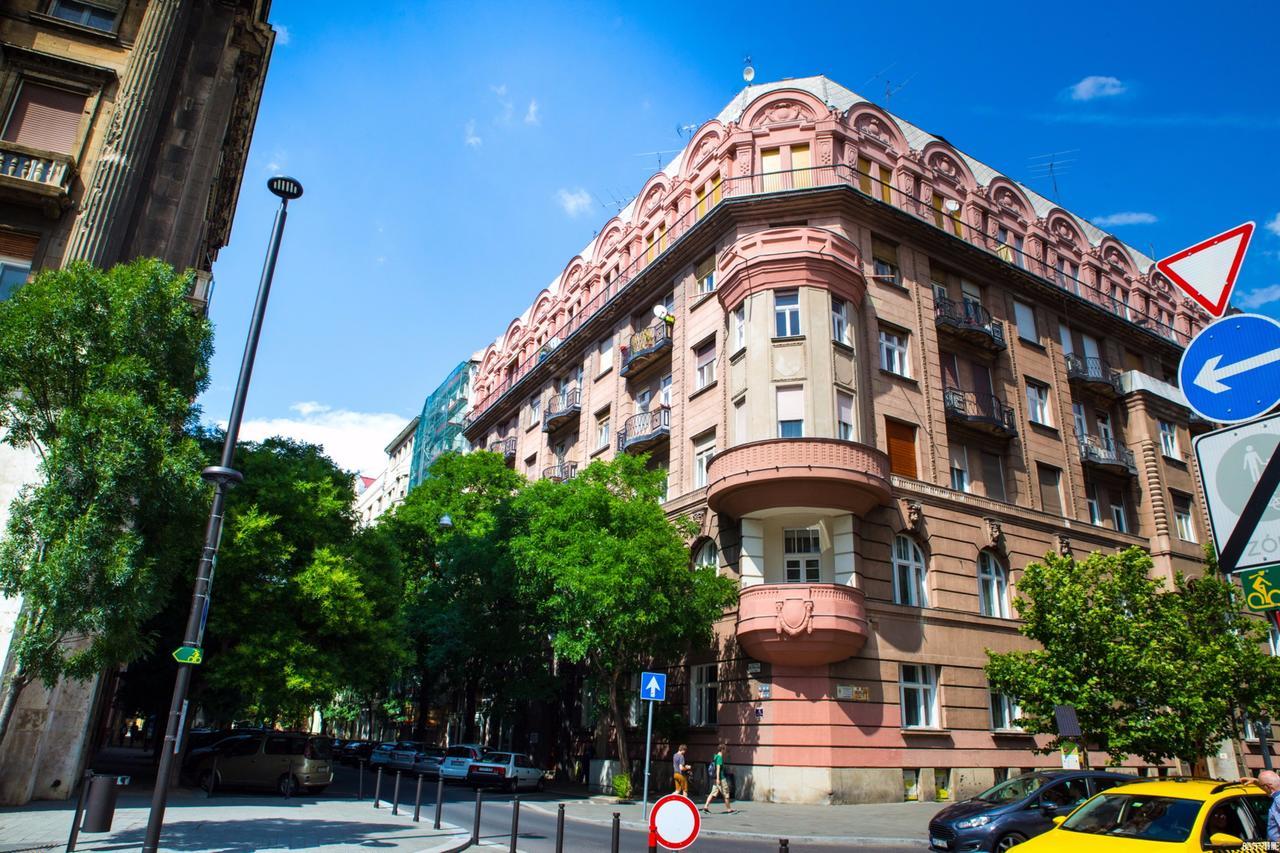 Sunflower Aparthotel Budapesta Exterior foto